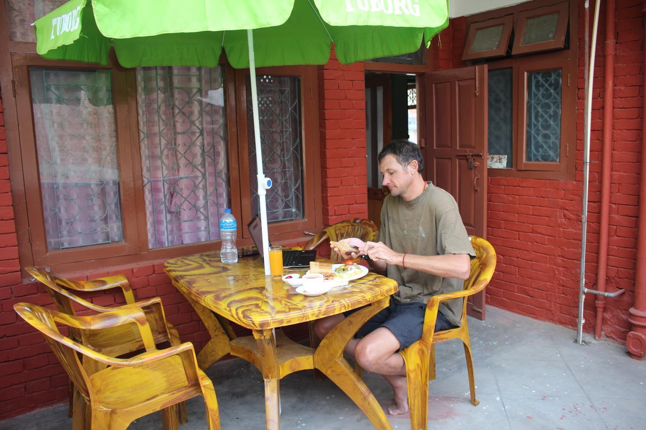 קטמנדו Travellers Dorm Bed & Breakfast מראה חיצוני תמונה